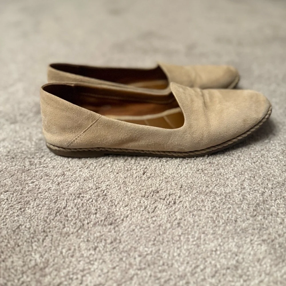 Franco Sarto Tan Flats Slip-On Comfort